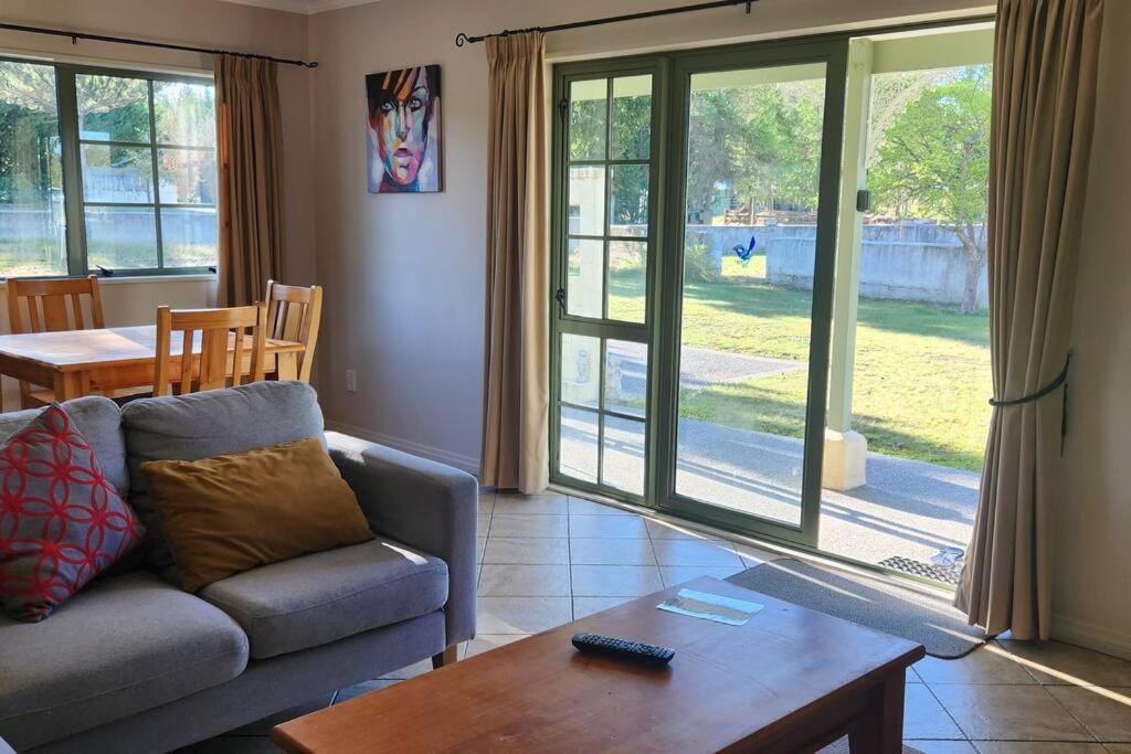 Pinegrove Cottages - Unit1 Твайзел Экстерьер фото